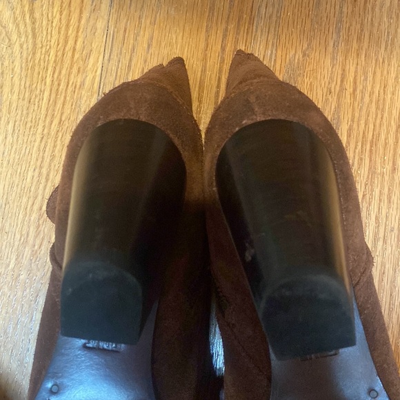Frye Renee Suede Ankle Booties in Chestnut Brown Size 6 - Picture 11 of 13